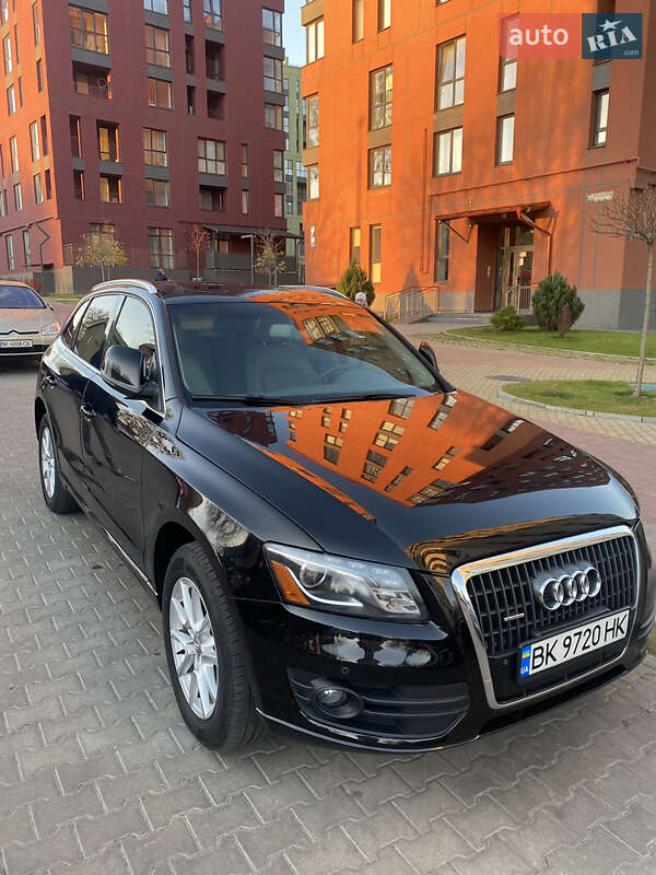 Внедорожник / Кроссовер Audi Q5 2011 в Ровно