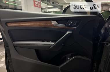 Внедорожник / Кроссовер Audi Q5 2020 в 