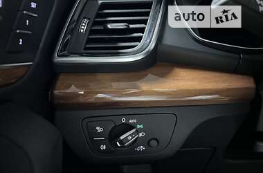 Внедорожник / Кроссовер Audi Q5 2020 в 