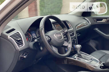 Позашляховик / Кросовер Audi Q5 2014 в 