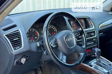 Позашляховик / Кросовер Audi Q5 2011 в 