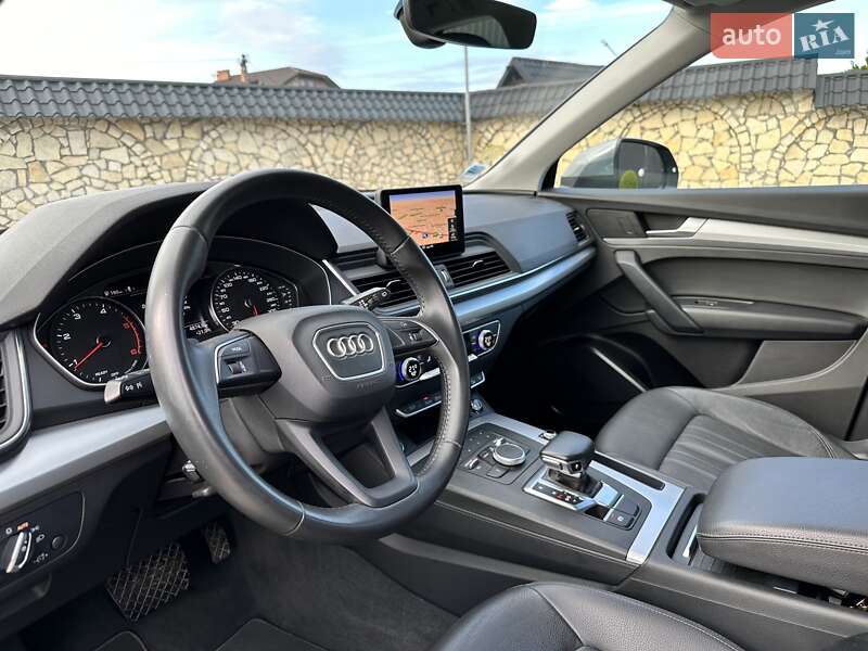 Внедорожник / Кроссовер Audi Q5 2020 в Львове