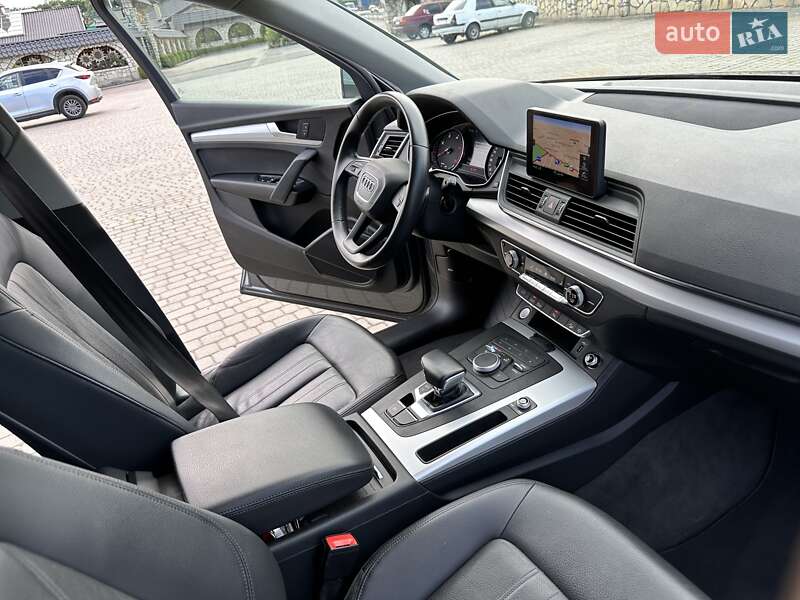 Внедорожник / Кроссовер Audi Q5 2020 в Львове