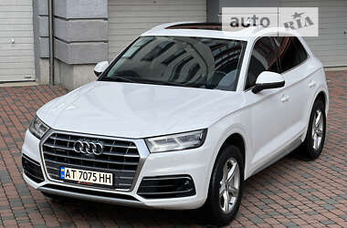 Позашляховик / Кросовер Audi Q5 2017 в Івано-Франківську