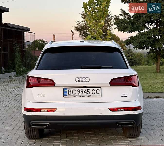 Внедорожник / Кроссовер Audi Q5 2018 в Золочеве