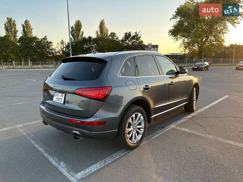 Позашляховик / Кросовер Audi Q5 2015 в Дніпрі