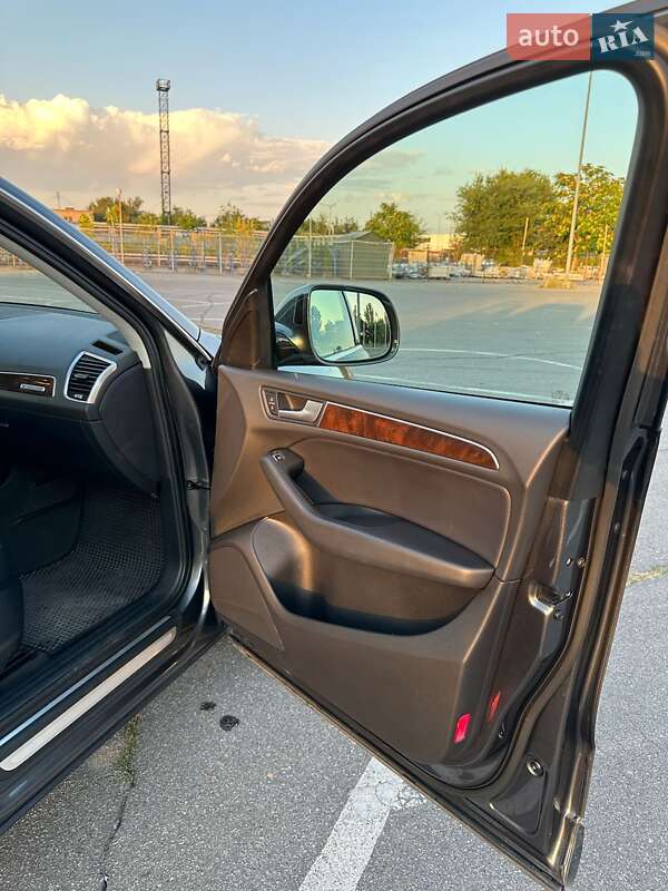 Позашляховик / Кросовер Audi Q5 2015 в Дніпрі