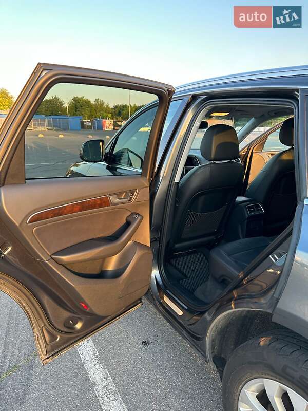 Позашляховик / Кросовер Audi Q5 2015 в Дніпрі