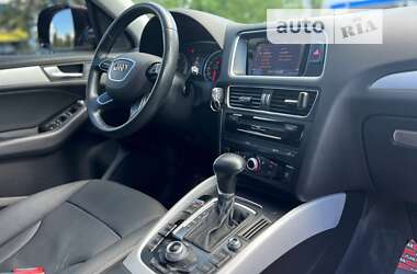 Внедорожник / Кроссовер Audi Q5 2016 в 
