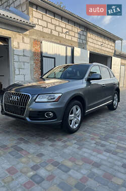 Внедорожник / Кроссовер Audi Q5 2016 в 