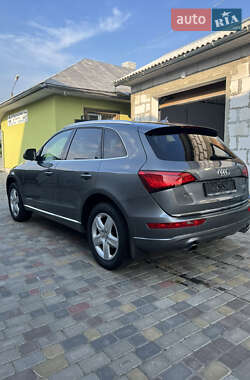 Внедорожник / Кроссовер Audi Q5 2016 в 