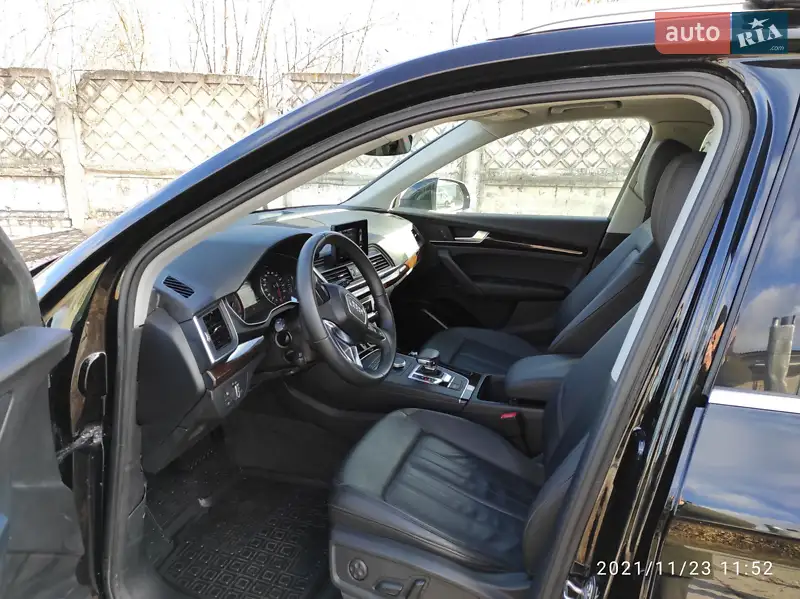 Audi Q5 2019 VIN WA1ANAFYXK2071085 фото оголошення 10 з 63
