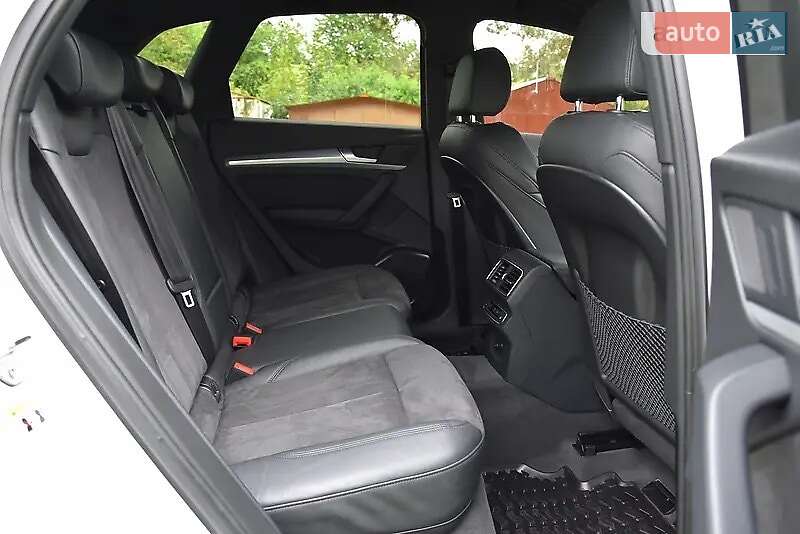 Позашляховик / Кросовер Audi Q5 2018 в Івано-Франківську фото 40 Позашляховик / Кросовер Audi Q5 2018 в Івано-Франківську