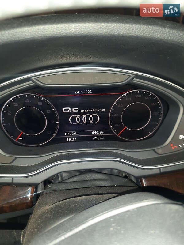 Внедорожник / Кроссовер Audi Q5 2018 в Днепре