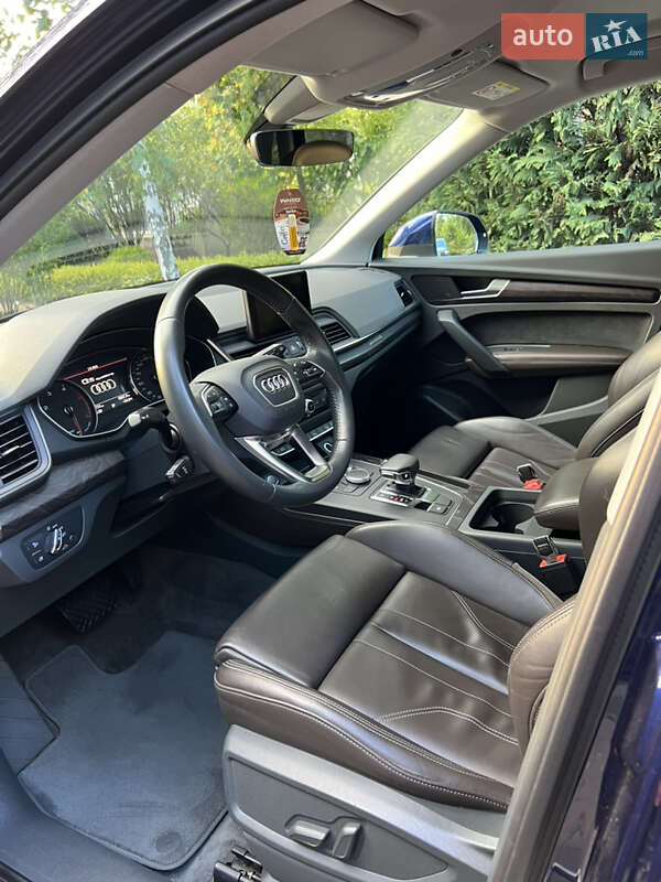 Позашляховик / Кросовер Audi Q5 2018 в Одесі