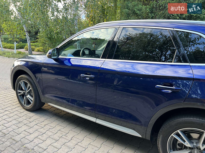 Позашляховик / Кросовер Audi Q5 2018 в Одесі