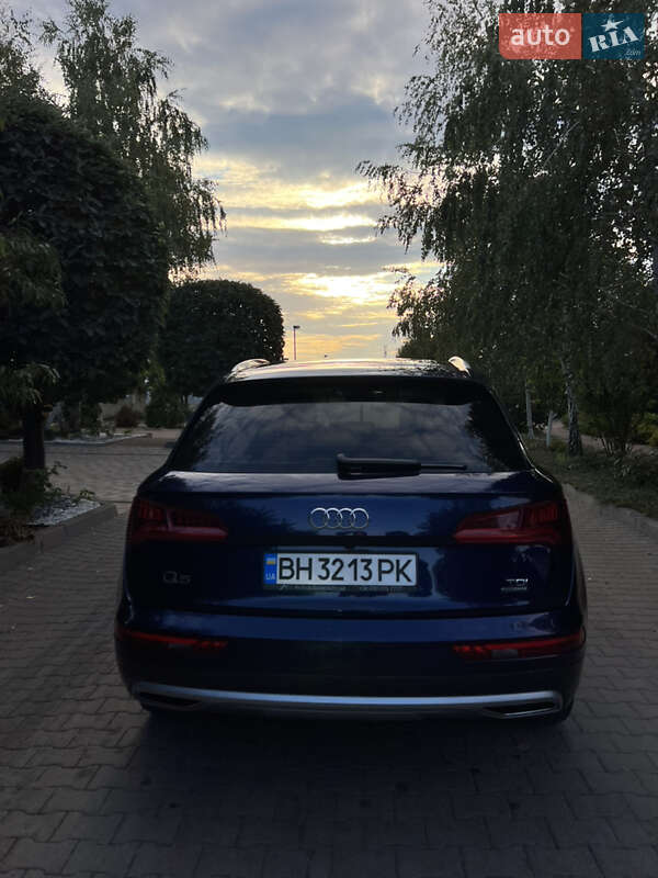 Позашляховик / Кросовер Audi Q5 2018 в Одесі
