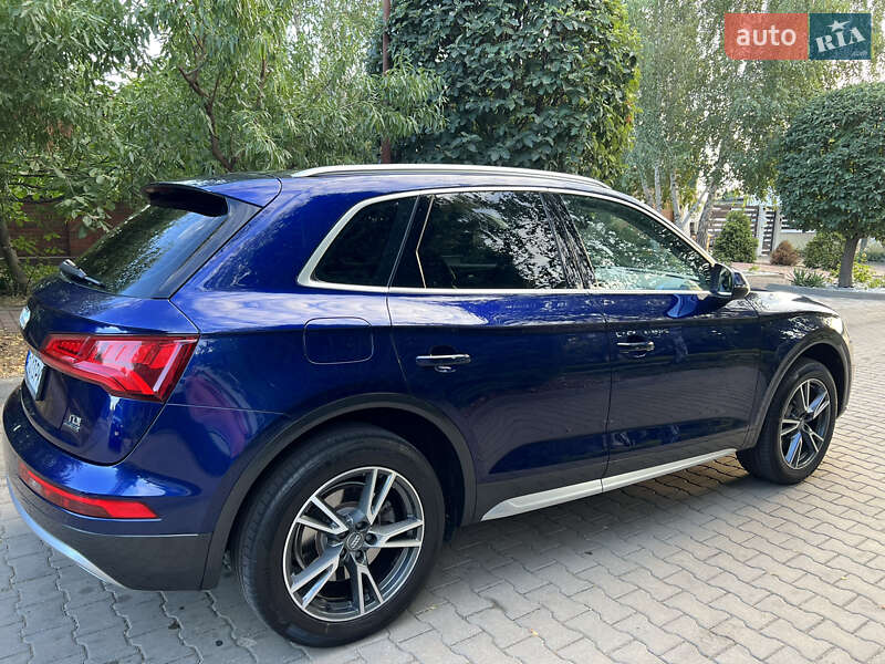 Позашляховик / Кросовер Audi Q5 2018 в Одесі