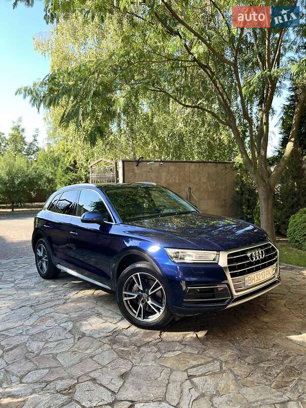 Внедорожник / Кроссовер Audi Q5 2018 в Одессе
