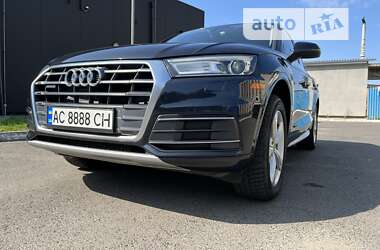 Позашляховик / Кросовер Audi Q5 2017 в Луцьку