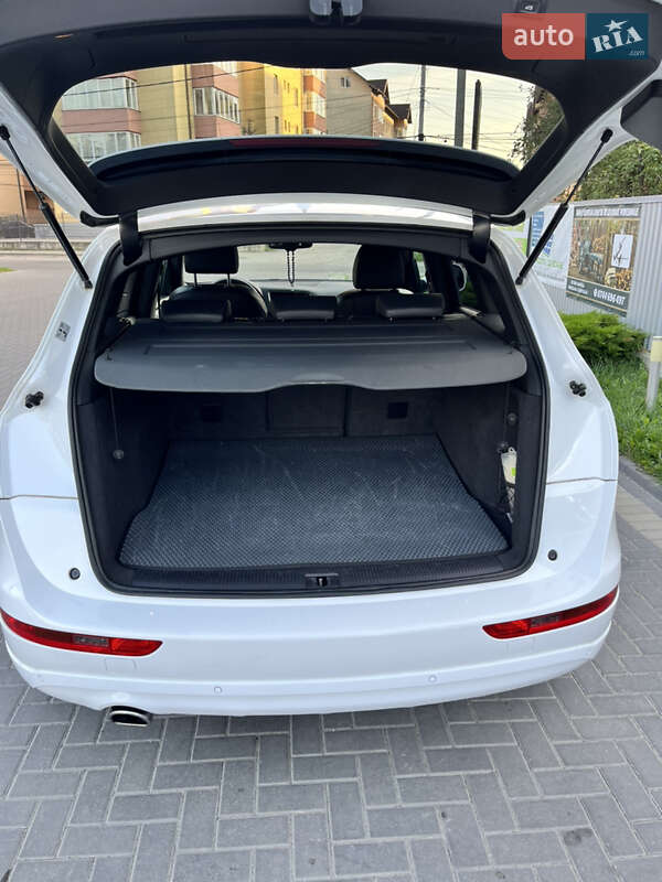 Внедорожник / Кроссовер Audi Q5 2013 в Черновцах