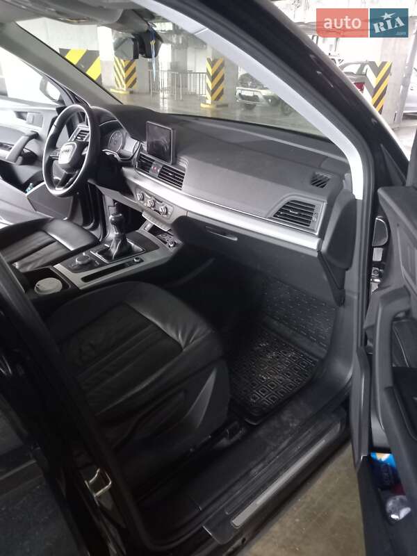 Внедорожник / Кроссовер Audi Q5 2018 в Киеве