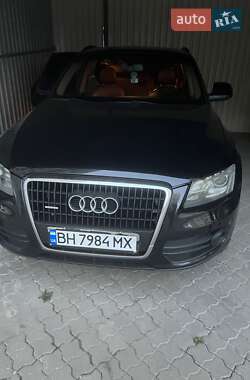 Внедорожник / Кроссовер Audi Q5 2009 в 