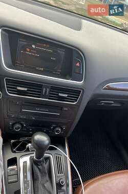 Внедорожник / Кроссовер Audi Q5 2009 в 