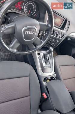 Внедорожник / Кроссовер Audi Q5 2011 в 