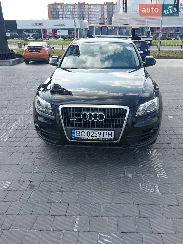 Внедорожник / Кроссовер Audi Q5 2011 в 