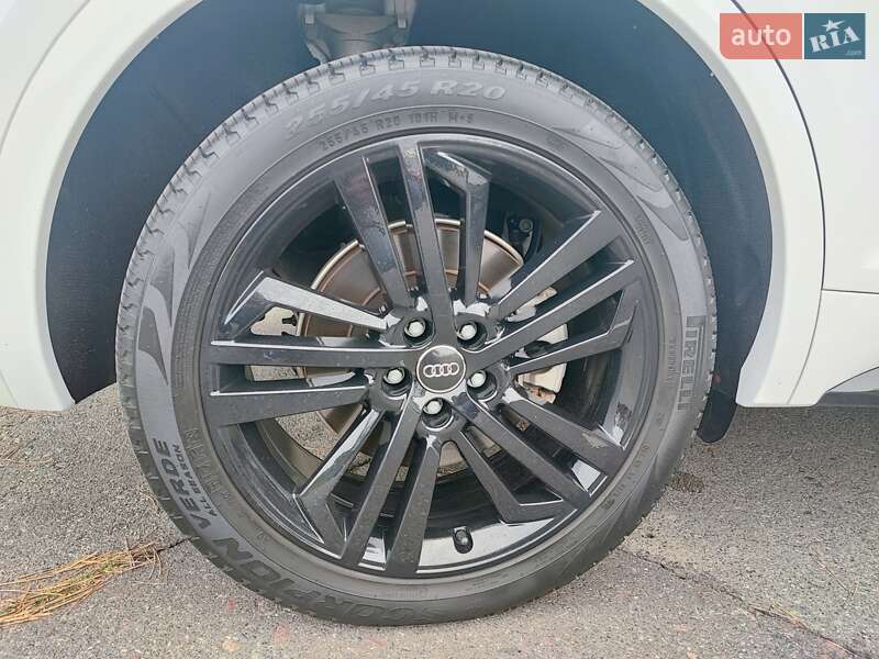 Внедорожник / Кроссовер Audi Q5 2017 в Борисполе