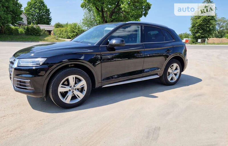 Внедорожник / Кроссовер Audi Q5 2018 в Киеве