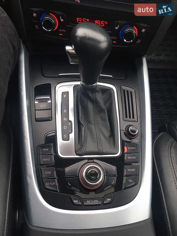 Внедорожник / Кроссовер Audi Q5 2009 в Владимире