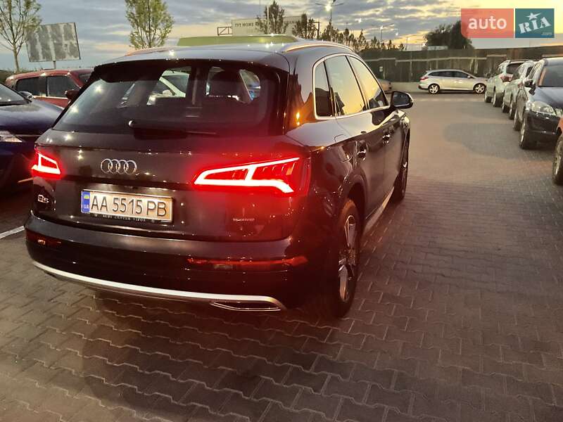 Внедорожник / Кроссовер Audi Q5 2017 в Киеве