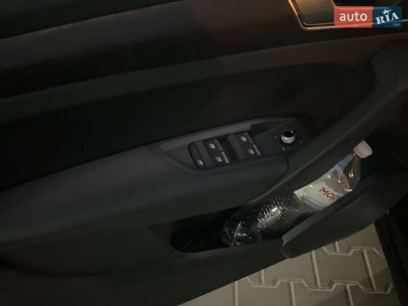 Внедорожник / Кроссовер Audi Q5 2017 в Киеве