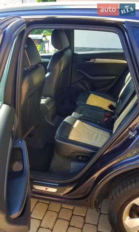 Позашляховик / Кросовер Audi Q5 2010 в Запоріжжі