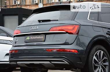 Внедорожник / Кроссовер Audi Q5 2021 в 