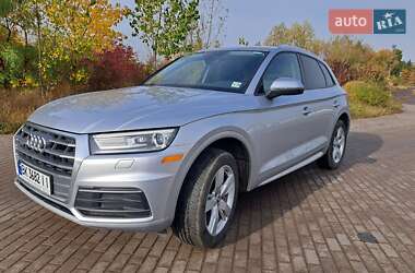 Внедорожник / Кроссовер Audi Q5 2018 в 
