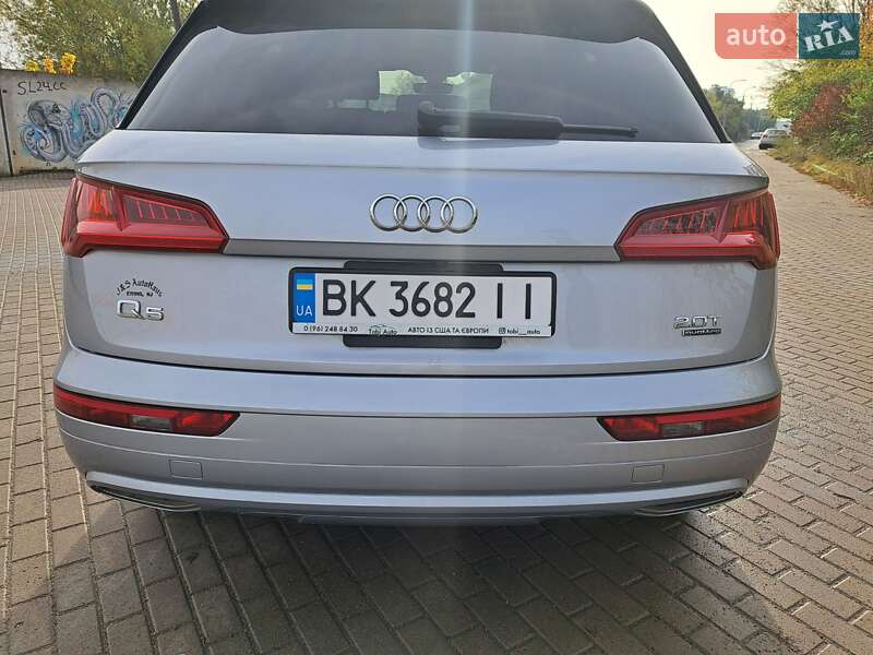 Внедорожник / Кроссовер Audi Q5 2018 в Ровно