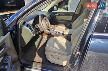 Внедорожник / Кроссовер Audi Q5 2015 в 