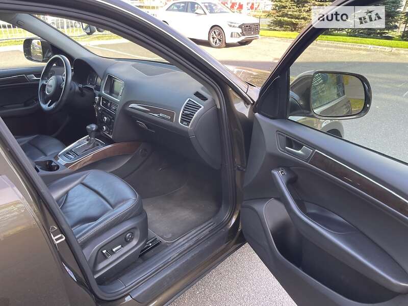 Позашляховик / Кросовер Audi Q5 2012 в Києві