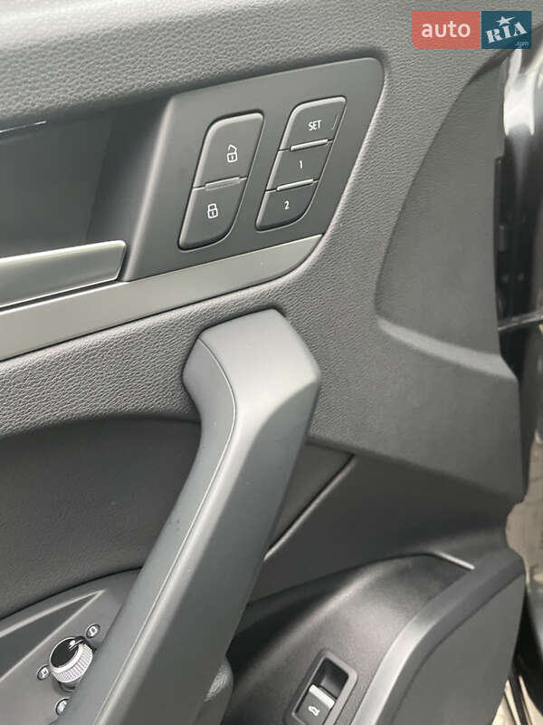 Внедорожник / Кроссовер Audi Q5 2019 в Ивано-Франковске