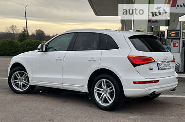Внедорожник / Кроссовер Audi Q5 2012 в 