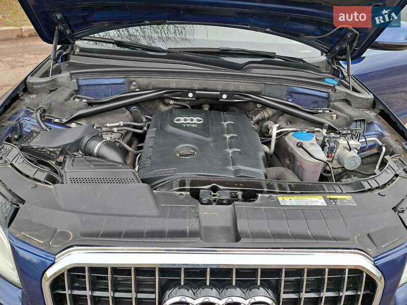 Внедорожник / Кроссовер Audi Q5 2016 в Ровно