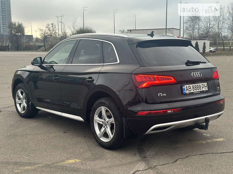 Внедорожник / Кроссовер Audi Q5 2017 в Виннице