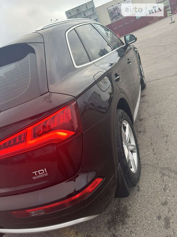 Внедорожник / Кроссовер Audi Q5 2017 в Виннице