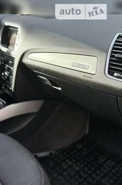 Внедорожник / Кроссовер Audi Q5 2009 в Бердичеве