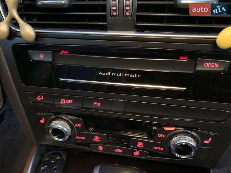 Позашляховик / Кросовер Audi Q5 2015 в Стрию