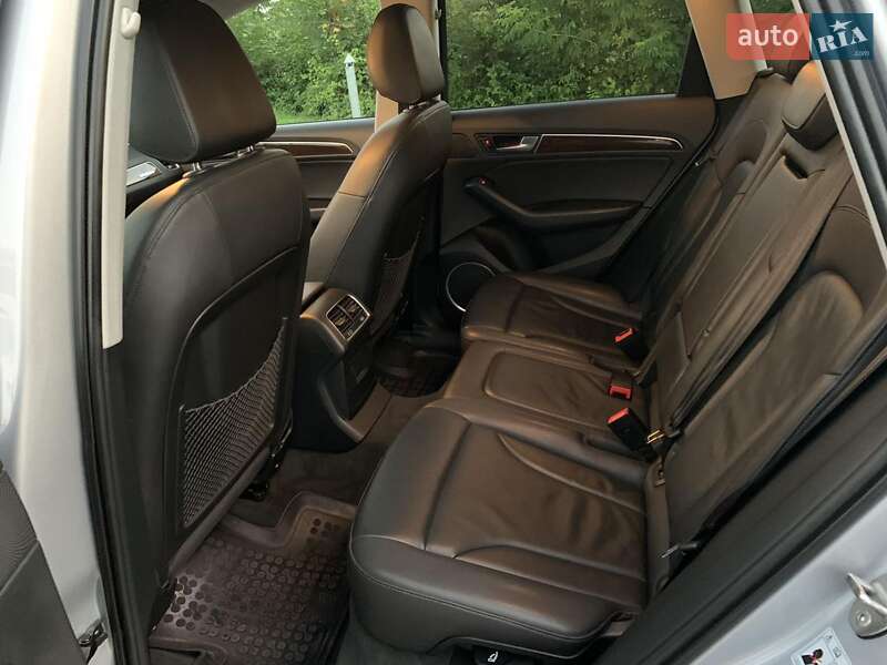 Позашляховик / Кросовер Audi Q5 2015 в Стрию