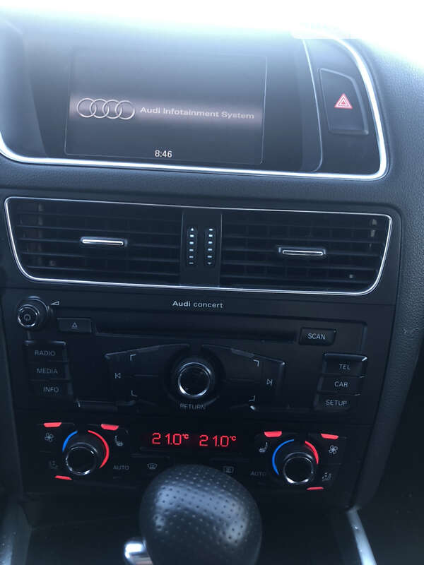 Позашляховик / Кросовер Audi Q5 2010 в Долині фото 18 Позашляховик / Кросовер Audi Q5 2010 в Долині